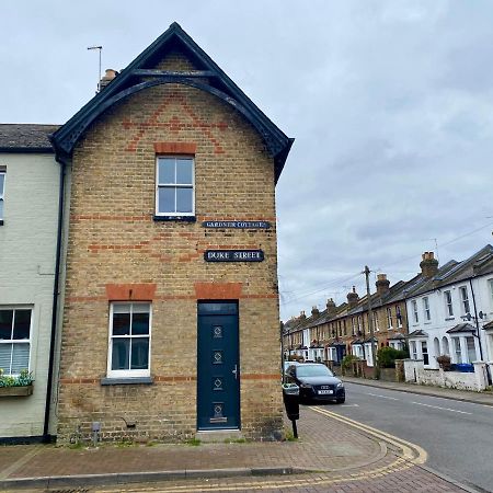 Delightful 2 Bedroom House Central Windsor Exterior photo